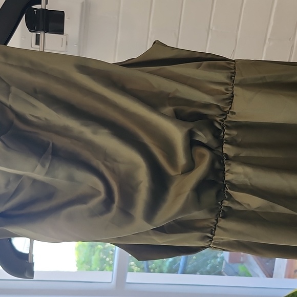 Elegant Olive Green Sleeveless Dress, Large - Picture 4 of 11